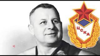 #Власов Ю.  Зимами на мои тренировки частенько заглядывал Александр Григорьевич Мазур.