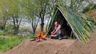 Extreme Survival Bushcraft: Building a Primitive Underground Shelter in Wilderness with Campfire