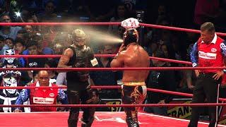 Myzteziz le escupe y reta a Rey Mysterio Jr. en Triplemanía XXIII