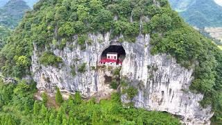 贵州深山洞中发现一房子，女子竟独自隐居在洞里十多年，与世无争｜Guizhou woman lives in seclusion in cave for more than ten years