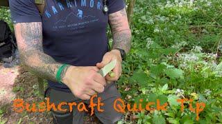 Bushcraft Quick Tip: Hanging up your Bag with Paracord & A Stick