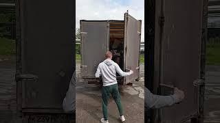 Переезд из гаража, распаковка и Роман Олегович собственной персоной. Будни работника АХЧ, Перепечкин