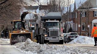 Larue D65 - Snow Removal Operation in Ville Saint-Laurent.