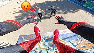 PRO's SPIDER-MAN TWINS ESCAPING ANGRY MOM! (Extreme Parkour Chase POV)