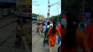 Crowd railroad crossing । Indian local train video । train video in India #shorts #trainvideo #tren