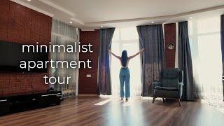 Silent vlog from a minimalist apartment of digital nomads