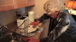 Hilarious - Grandma cooks grilled cheese sandwich with an iron! Cyber-Seniors Corner