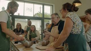 Portrait de passionnée en Loir-et-Cher - Julie, fondatrice de la Grange aux Savoir-Faire