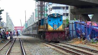 34/Titas Commuter Train passing Mahkhali Rail gate || তিতাস কমিউটার (ঢাকা থেকে ব্রাহ্মণবাড়িয়া)