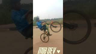 Wheelie #stunt #mtb #mtbdev #rider #cycle #cycler #cyclest