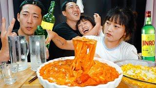 **1 hr of Drinking & Eating ROSÉ (creamy) SPICY RICE CAKES+CornCheese 로제떡볶이 & 진로소주 먹방/술방!