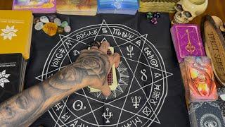 Aklınızdaki kişiden almanız gereken mesaj Tarot açılımı