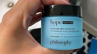 Reviewing Hyaluronic Glow Moisturizer by Philosophy | Dry skin friendly? | Spoiler Alert - NOT a fan