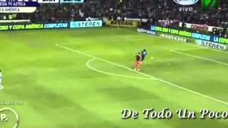 Ronaldinho le roba el balon al portero - Queretaro vs Santos 3-0 Liga