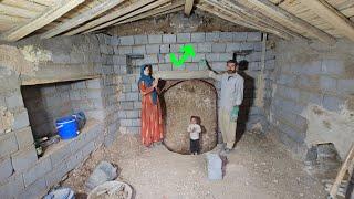 A Shelter for the Heart: Nomadic Mother's Joy Amidst Mountain Endeavors