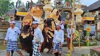 Sugra Tabik Pakulun Idha Ratu Gede Nyujur Pura Puncak Gunung Gempal