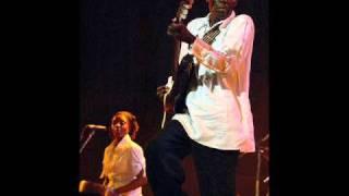 Oliver Mtukudzi - Mutavara