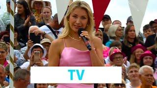 Anna-Carina Woitschack - Smalltalk | ZDF-Fernsehgarten 2024