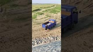 Амурчане вывезли часть нового зейского моста