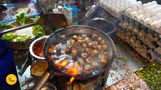 Amazing Fried Seekh Kabab Rs. 200/- l Rajeev Bhai Omelette l Delhi Street Food