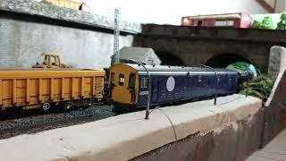 Metal Co New Train|UK Shelf & Micro Model Railways