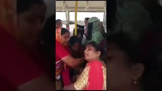 Telangana Free Bus Fight |  Ladies Fighting For Not Available Seats