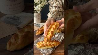 Braided bread / Örgü ekmek