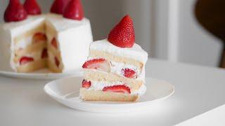 Strawberry Cream Cake 