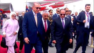 President Erdogan welcomed by Egyptian President Sisi