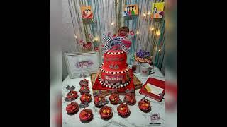 cakes and cupcakes set by well's delight