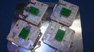 Teardown, Analysis of a Waveform 600 MHz to 6 GHz Cross-Polarized 4x4 MIMO Panel Antenna
