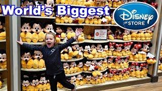 World's Biggest Disney Store Tour and Vlog