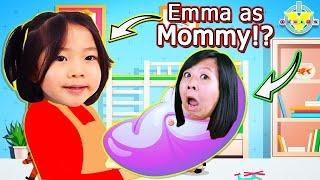 Emma Switches Places with Mommy! Let's Play Mother Life Simulator with Emma and Mommy!