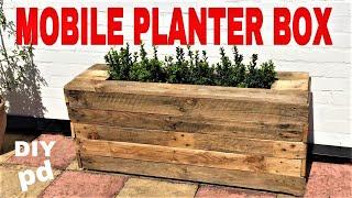 Mobile Pallet Planter Box - Decorative Garden Rolling Planter Box | DIY Decor Ideas