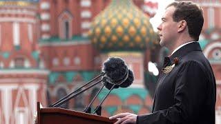 Russian Anthem - 9th May 2011 Victory Day Parade