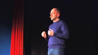 La benzina della creatività non è il talento ma la conoscenza | Riccardo Falcinelli | TEDxArezzo