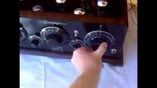 Fully restored 1925's Standard Standardyne five tubes old USA radio working.....