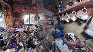 Absolutely Shocking And Deadly Abandoned Hoarders House-Jaw Dropping Finds Inside!