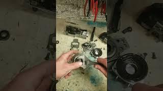 Makita JR3070CT Reciprocating saw repair. Blade stops moving when cutting.