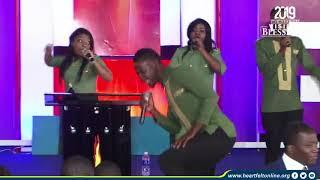 Mbiri kugwayana ~ Joyfull Praise Choir with Apostle Tavonga Vutabwashe