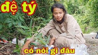hôm nay Hiếu cùng cát Quynh đệ nói chuyên vui vẽ với đệ tý
