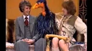 07 Rod Hull Rudi Carrell Emu Show