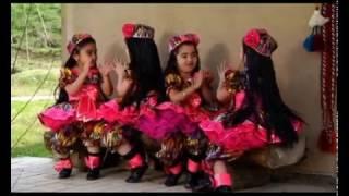 Chamanda gul..  Uzbek folk song & dance. girls dancing...