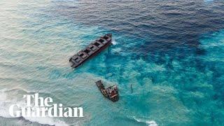 Mauritius oil spill: ship breaks up and remaining fuel spreads into ocean