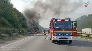 2024 08 20 - [A2] Brennender PKW auf der Autobahn bei Dortmund - Fahrzeug in Vollbrand