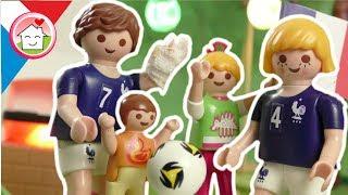 Playmobil en français  Championnat du monde de football chez la famille Hauser