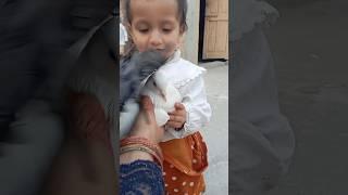 Hafsa baby playing the birds #kidsplaying #cutebaby #hadiyafatima #cute #trending #trendingshort