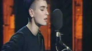 Sinéad O'Connor - Black Boys On Mopeds