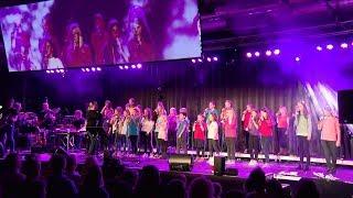 Jubikonzert 2018  YOUNG HOPE Kids "Legenden" Cover von Max Giesinger