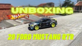 Unboxing Hotwheels Slide Street 20 Ford Mustang RTR Spec 5